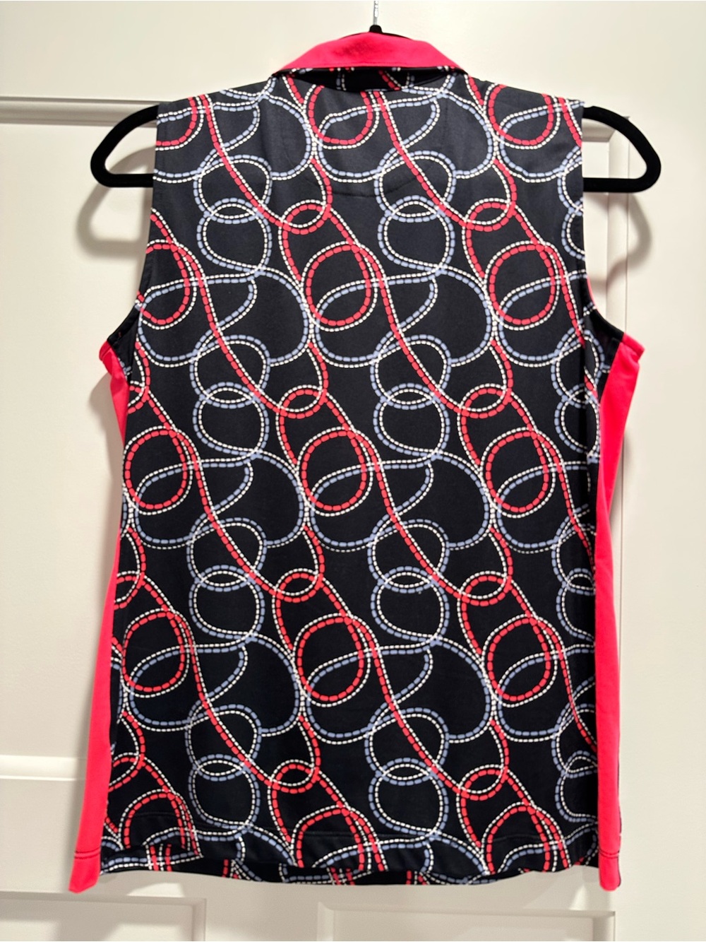 Tail Sleeveless Zip Polo Top in Black/ Hot Coral with Chain Loop Print - Picture 2 of 5